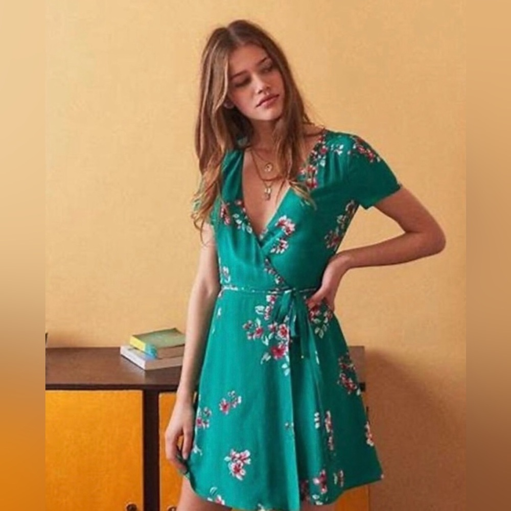 Sézane Anastasia 100% silk dress